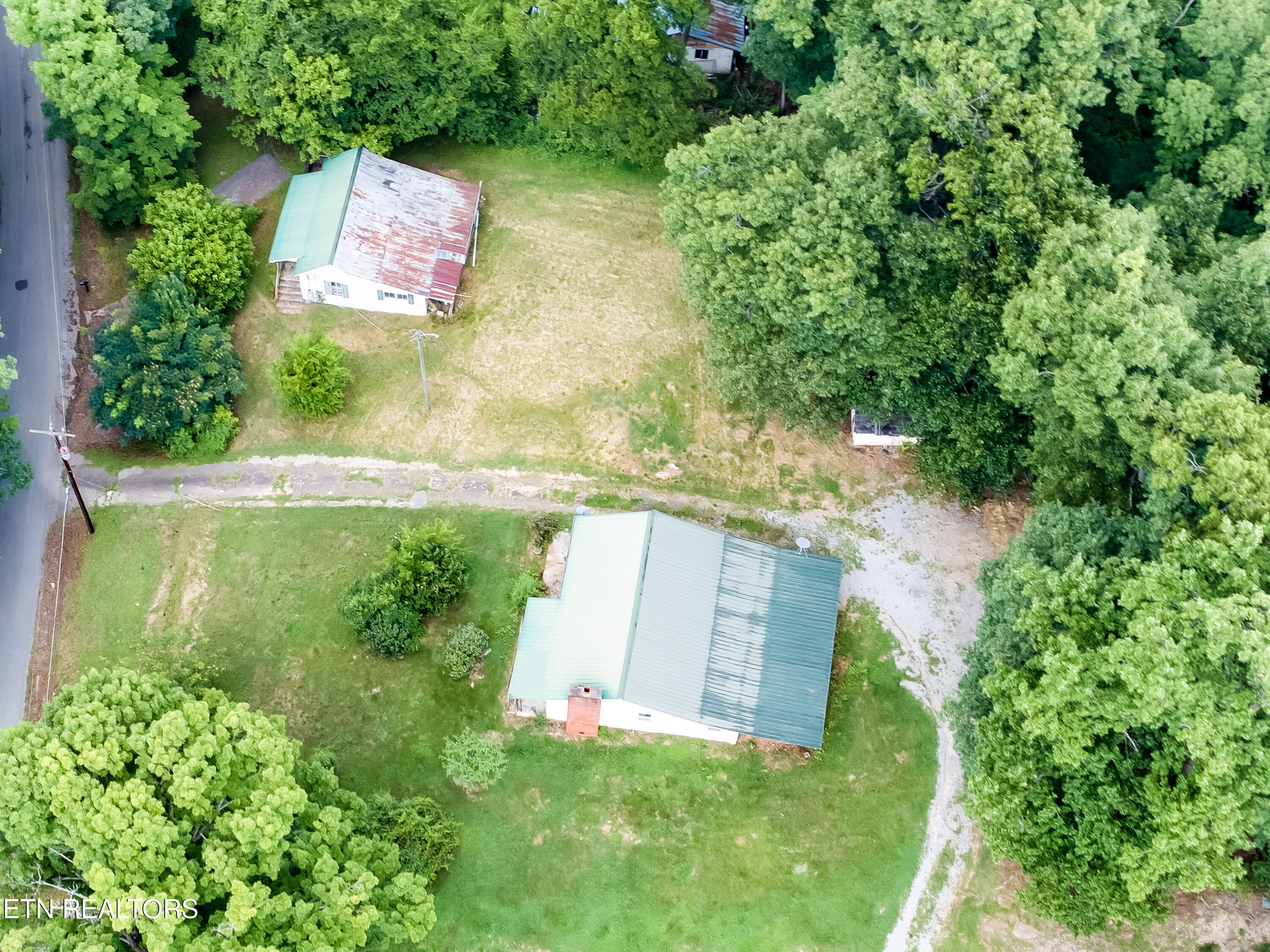 2518 Roseberry Rd