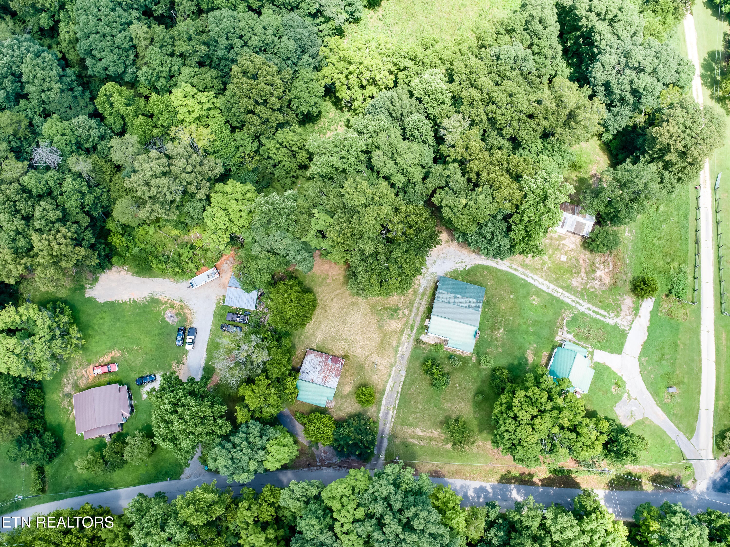 2518 Roseberry Rd