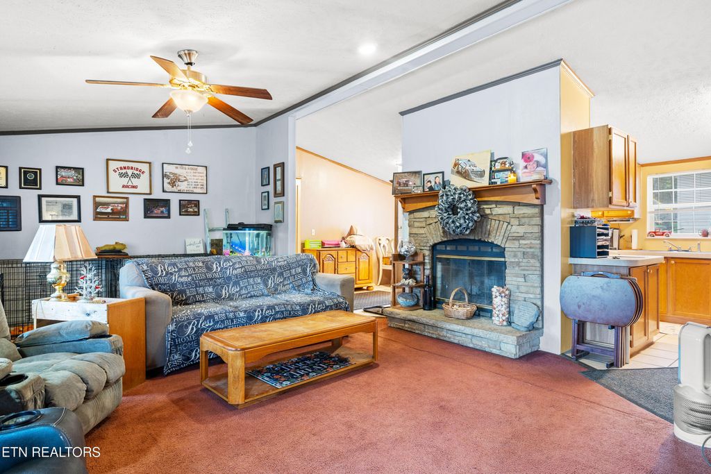 Photo of 957 Cloyds Church Rd, Greenback, TN 37742 (MLS # 1312163)