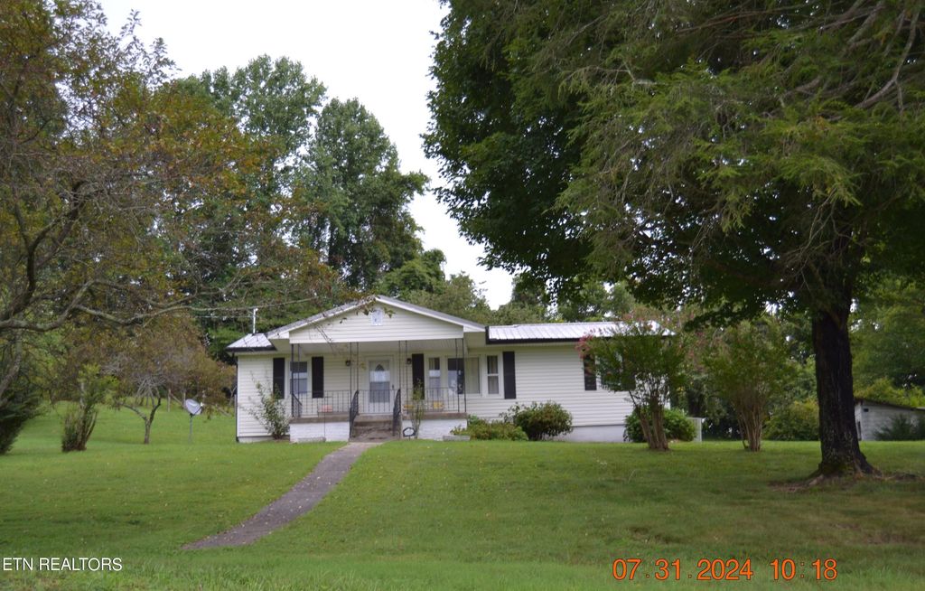 Photo of 312 Sparks Landing Rd, Maynardville, TN 37807 (MLS # 1271469)