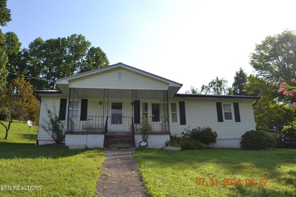 Photo of 312 Sparks Landing Rd, Maynardville, TN 37807 (MLS # 1271469)