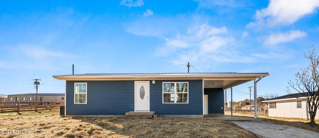 Photo of 116 Harrison Street St, Sweetwater, TN 37874 (MLS # 1287366)