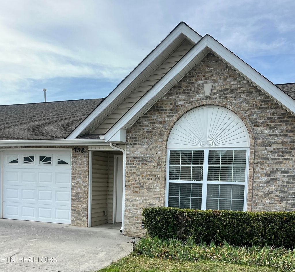 Photo of 738 High Point Way #59, Knoxville, TN 37912 (MLS # 1331377)