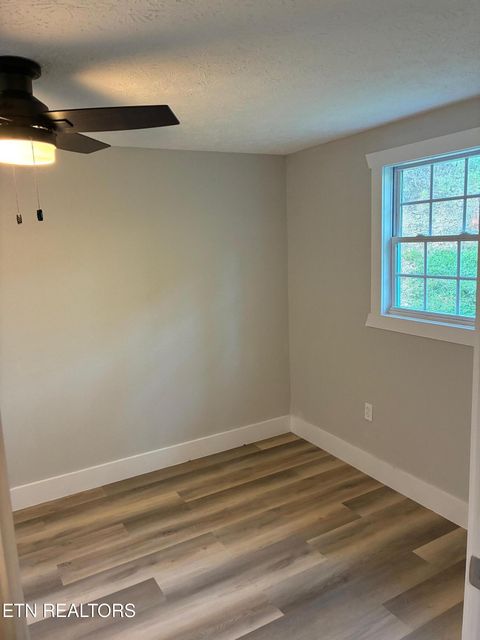 Tiny photo for 519 Whitman Hollow Rd, LaFollette, TN 37766 (MLS # 1332719)