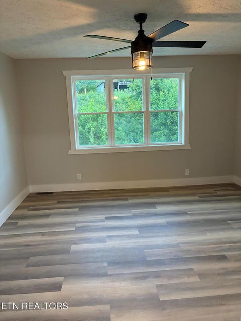 Tiny photo for 519 Whitman Hollow Rd, LaFollette, TN 37766 (MLS # 1332719)