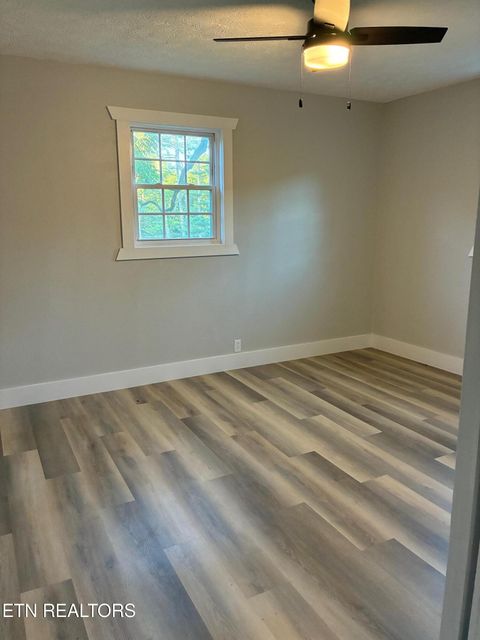 Tiny photo for 519 Whitman Hollow Rd, LaFollette, TN 37766 (MLS # 1332719)