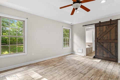 Tiny photo for 5540 Nine Mile Rd, Maryville, TN 37801 (MLS # 1357306)