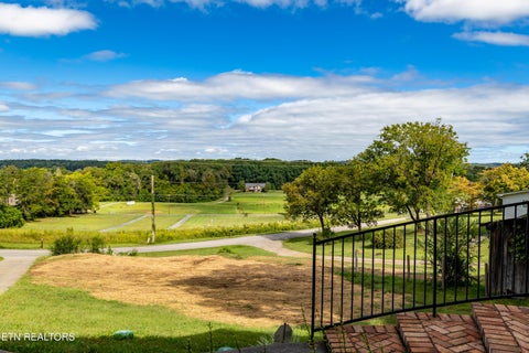 Tiny photo for 5540 Nine Mile Rd, Maryville, TN 37801 (MLS # 1357306)