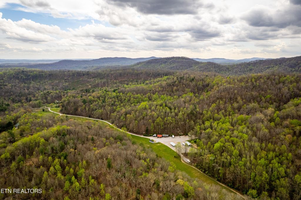 Photo of 1534 Cove Lane, Oliver Springs, TN 37840 (MLS # 1335294)