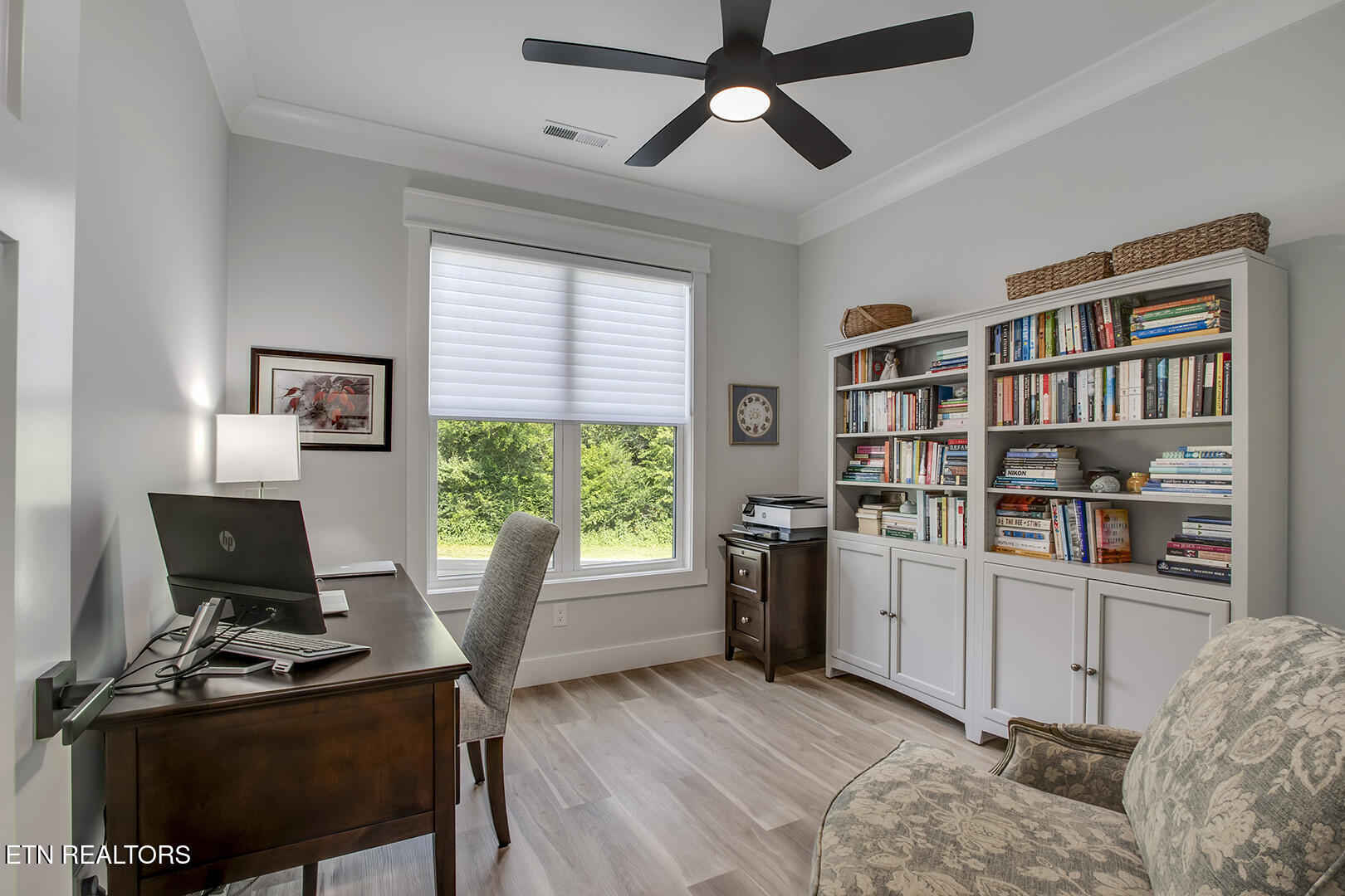 Loudon, Tennessee 37774, United States, 4 Bedrooms Bedrooms, ,4 BathroomsBathrooms,Residential,Active,184438