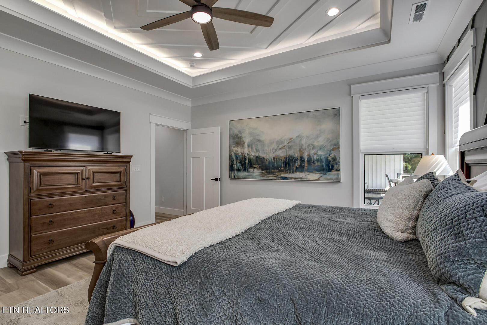 Loudon, Tennessee 37774, United States, 4 Bedrooms Bedrooms, ,4 BathroomsBathrooms,Residential,Active,184438