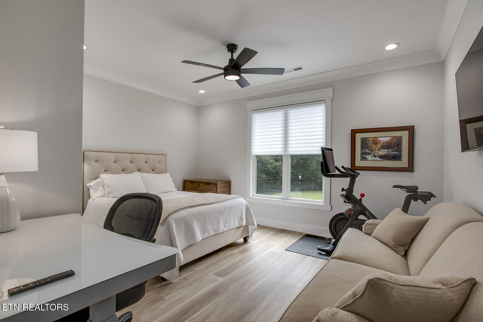 Loudon, Tennessee 37774, United States, 4 Bedrooms Bedrooms, ,4 BathroomsBathrooms,Residential,Active,184438