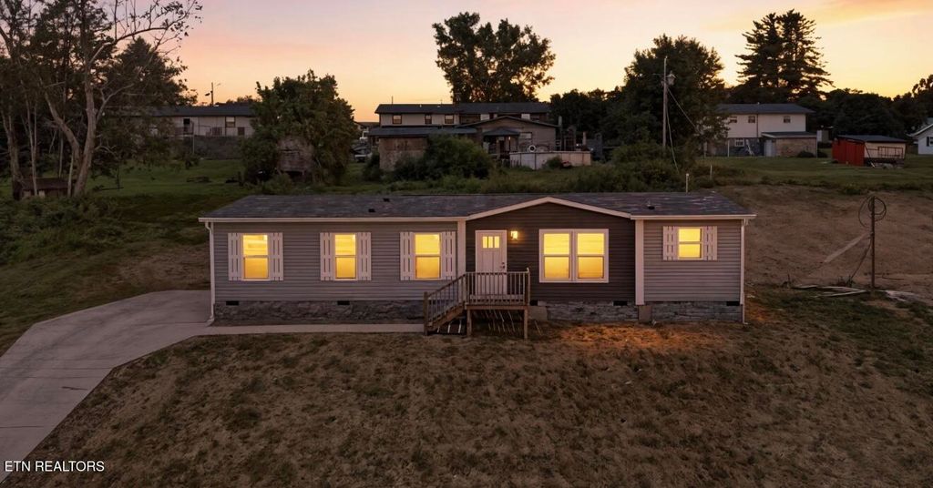 Photo of 326 WILSON HURST St, Tazewell, TN 37879 (MLS # 1313910)