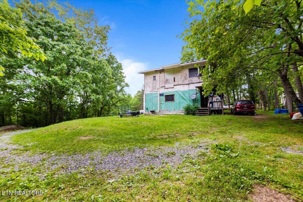 Photo of 157 Chestnut Circle, LaFollette, TN 37766 (MLS # 1301719)