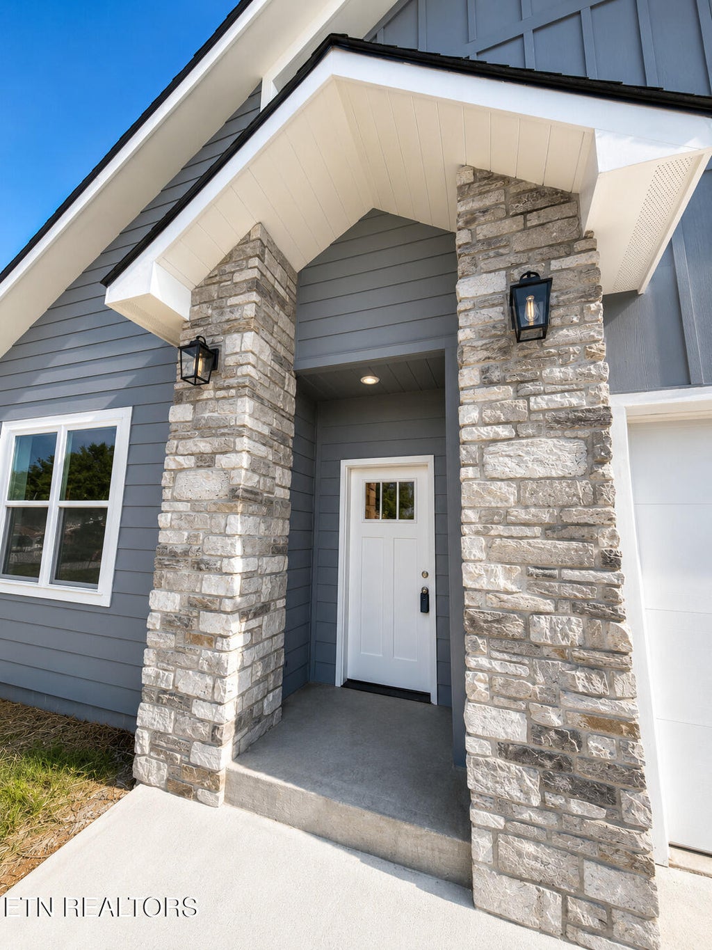 Photo of 2502 Limestone Court, Sevierville, TN 37876 (MLS # 1352111)