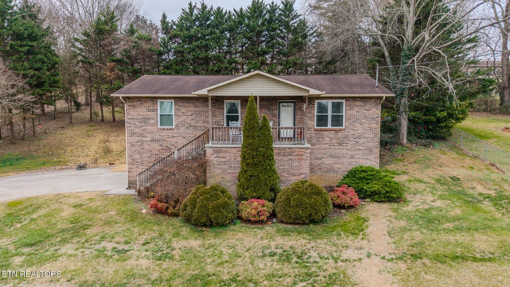 Photo of 294 Cherokee Tr, Seymour, TN 37865 (MLS # 1325812)