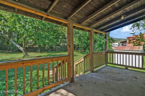Tiny photo for 514 Russell Ave, Harriman, TN 37748 (MLS # 1317286)