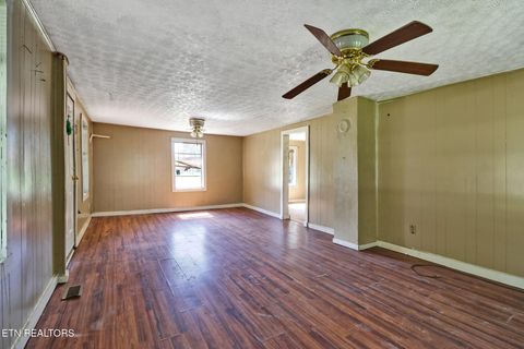 Tiny photo for 514 Russell Ave, Harriman, TN 37748 (MLS # 1317286)