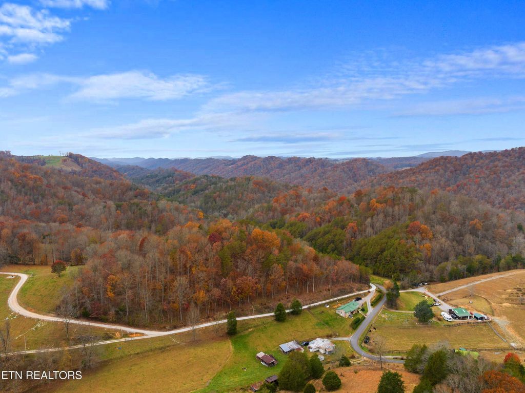 Photo of Broken Valley Rd, Thorn Hill, TN 37881 (MLS # 1303321)