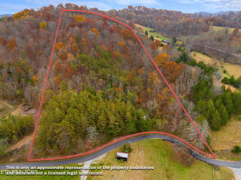 Photo of Broken Valley Rd, Thorn Hill, TN 37881 (MLS # 1303321)