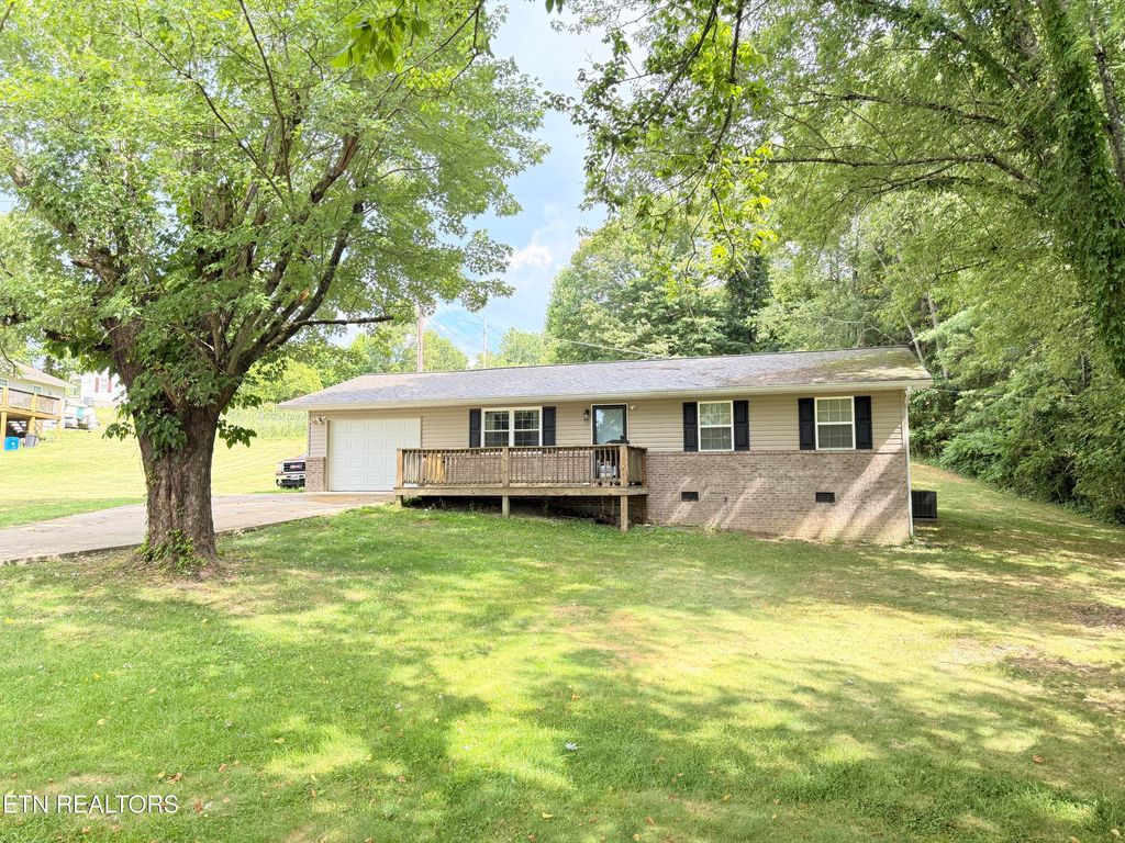 Photo of 109 Bob White Drive, Tazewell, TN 37879 (MLS # 1307802)