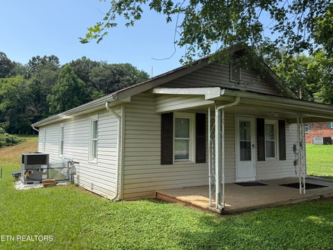 Tiny photo for 807 New Clear Branch Rd, Rocky Top, TN 37769 (MLS # 1353055)