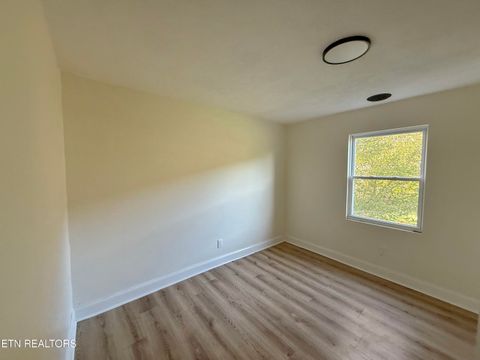 Tiny photo for 8075 Highway 63, Speedwell, TN 37870 (MLS # 1343149)
