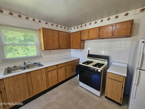 Tiny photo for 1345 Blockhouse Valley Rd, Clinton, TN 37716 (MLS # 1344452)