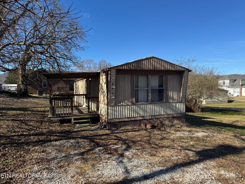 Photo of 459 Siler St, Jellico, TN 37762 (MLS # 1324361)