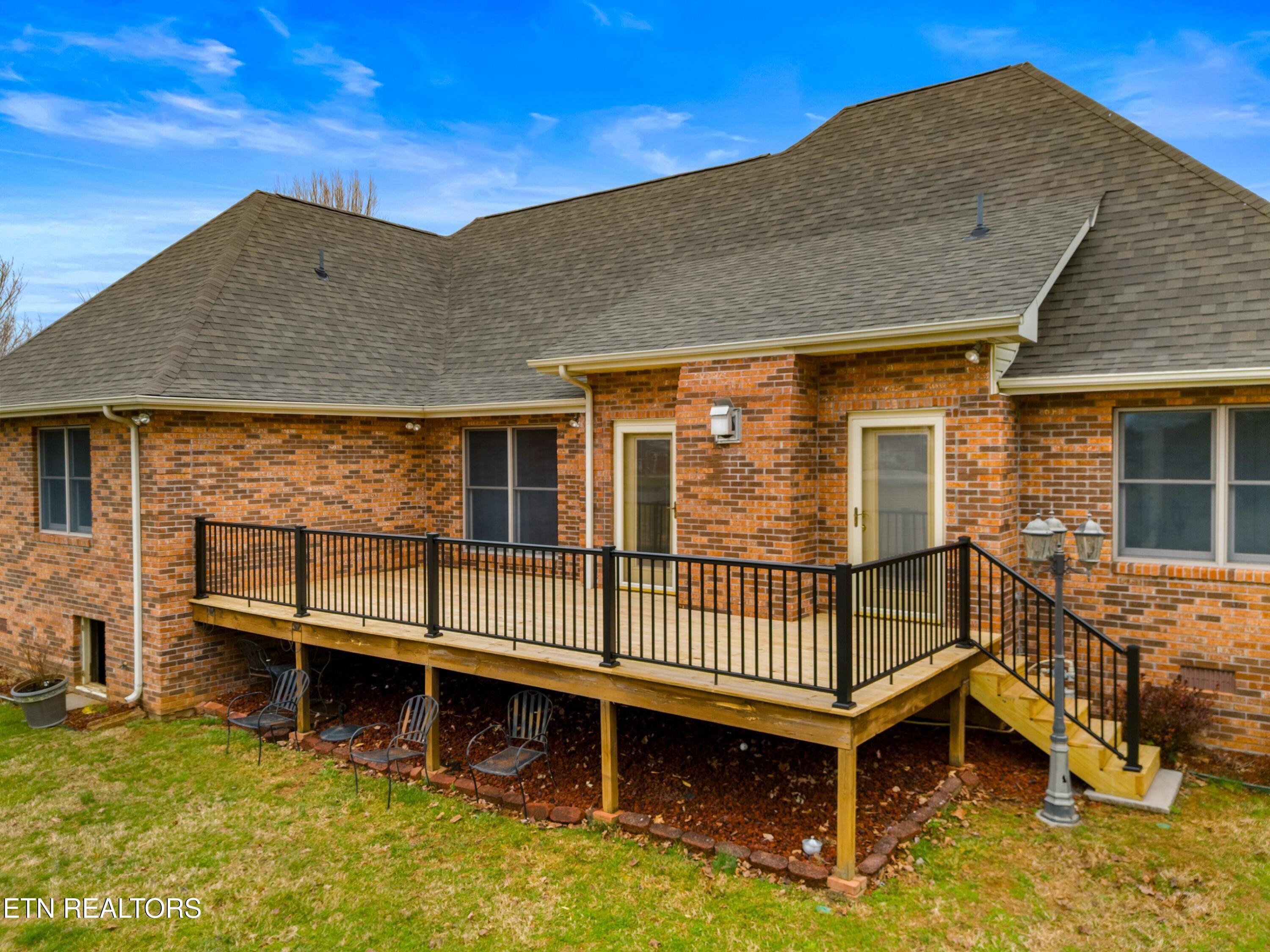 227 Glenstone Circle