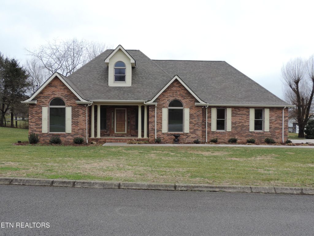 Photo of 227 Glenstone Circle, Harrogate, TN 37752 (MLS # 1330856)