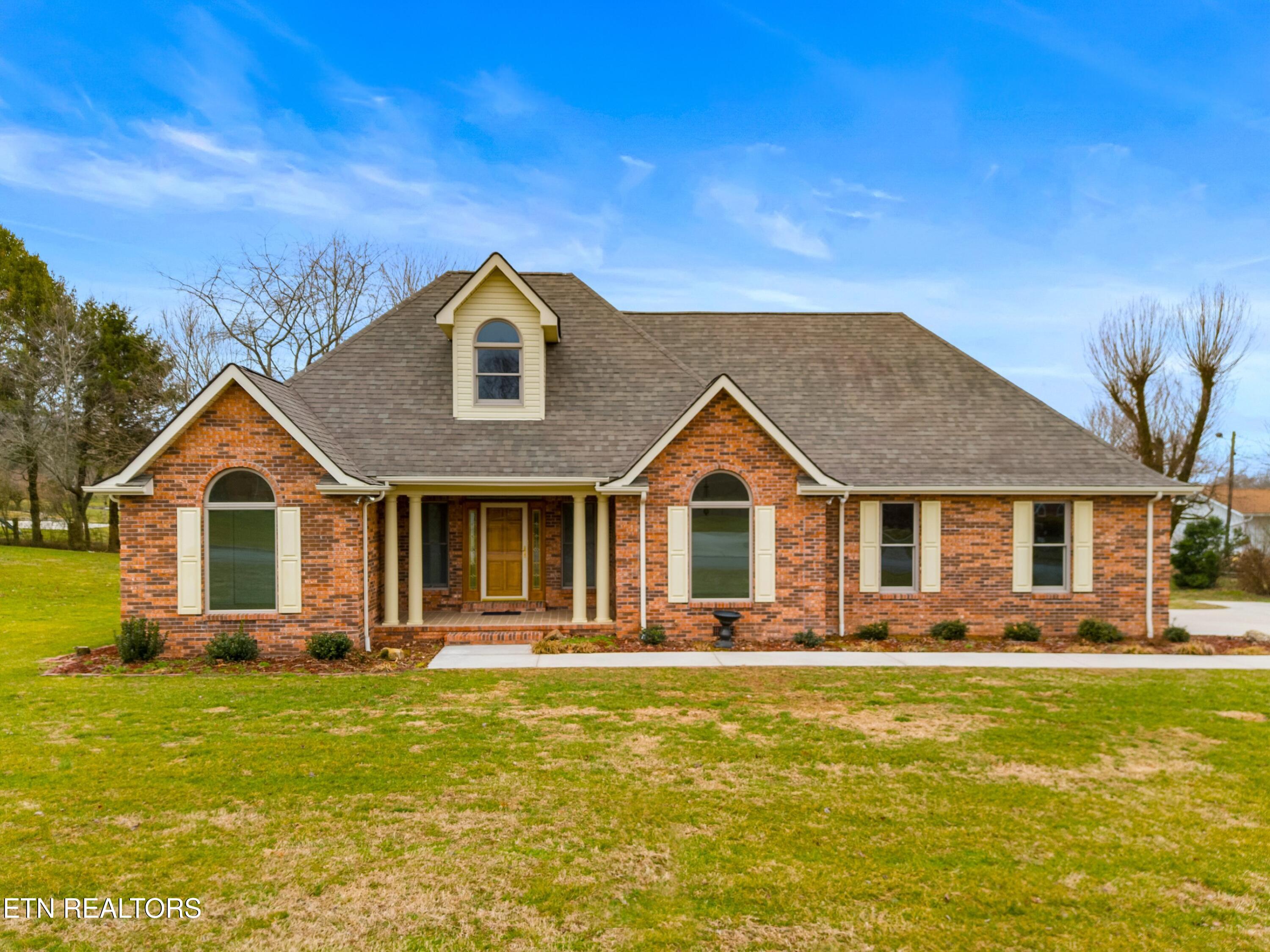 227 Glenstone Circle