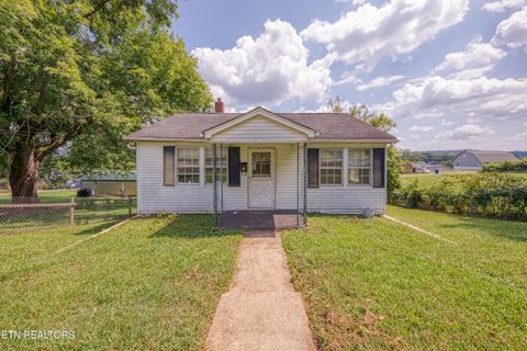 Photo of 817 Medaris St, Clinton, TN 37716 (MLS # 1312929)