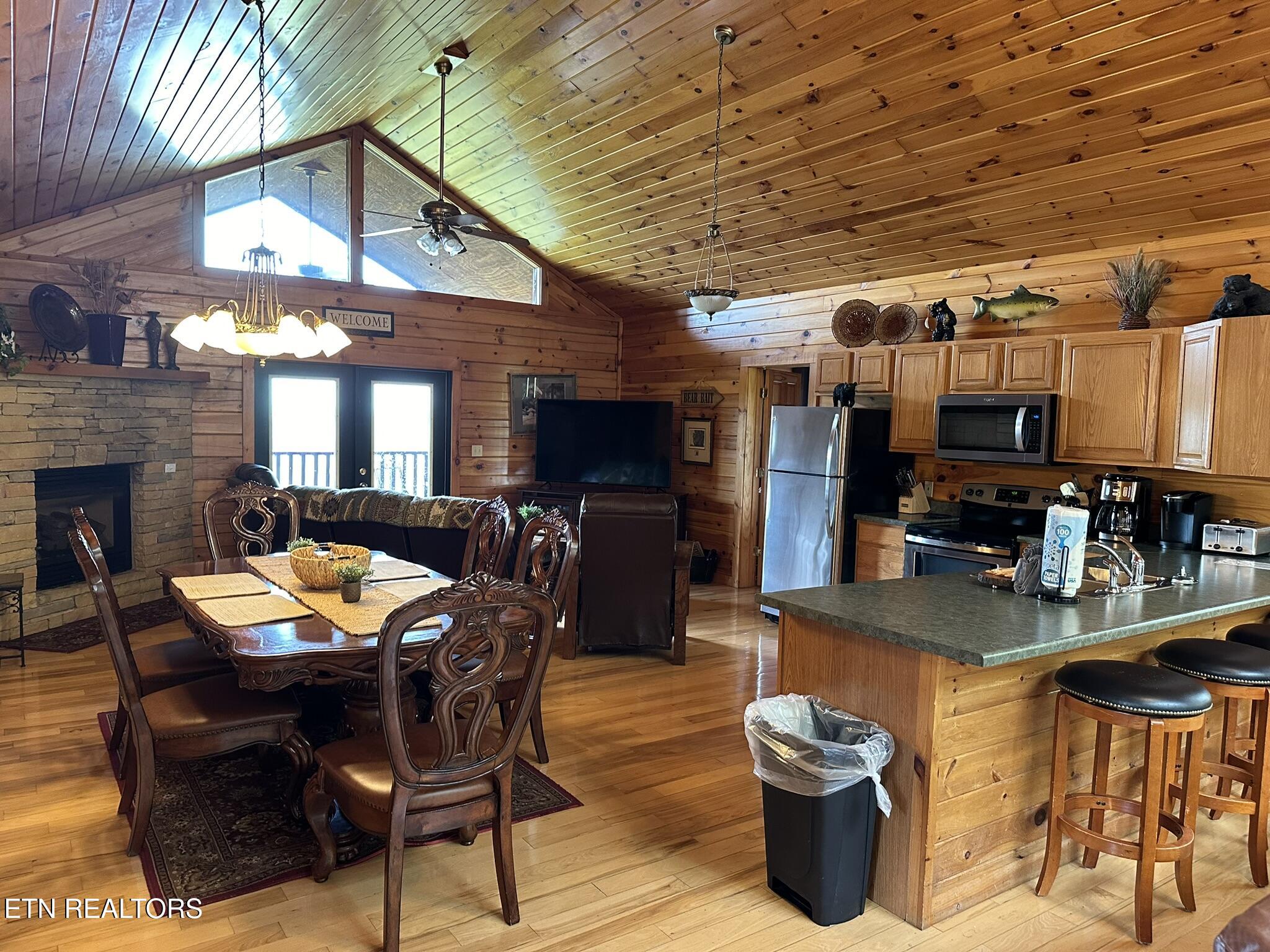 3346 Priscilla Heights Lane