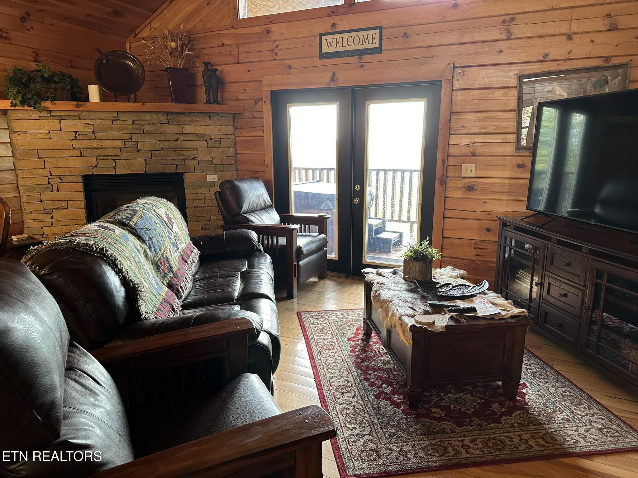3346 Priscilla Heights Lane