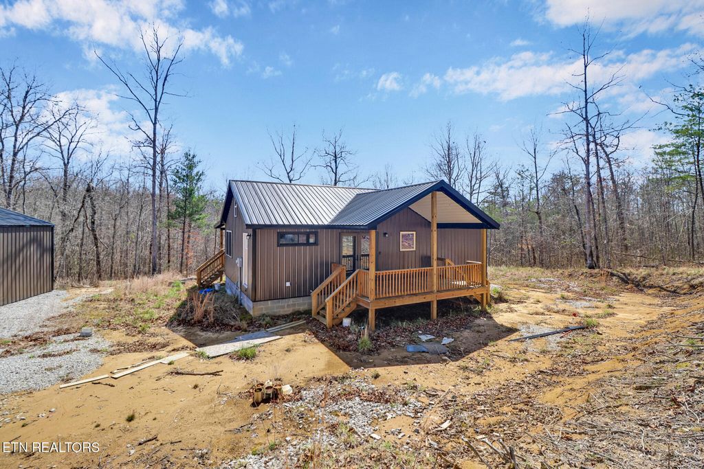 Photo of 813 Bluebird Ridge Rd, Jamestown, TN 38556 (MLS # 1334065)