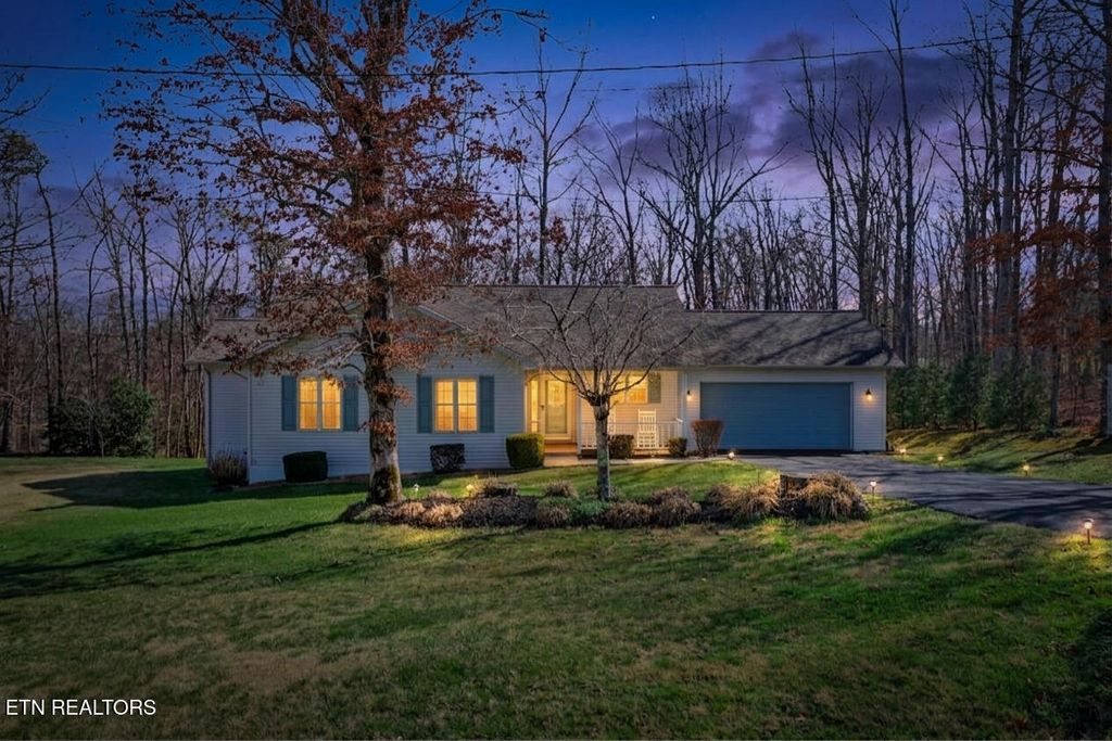 Photo of 82 Scott Creek Rd, Crossville, TN 38571 (MLS # 1332056)
