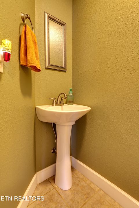 Tiny photo for 107 River Rd, Jacksboro, TN 37757 (MLS # 1327244)