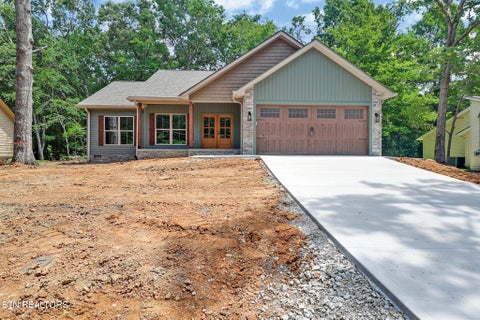 Photo of 136 Pomeroy Drive, Crossville, TN 38558 (MLS # 1359750)
