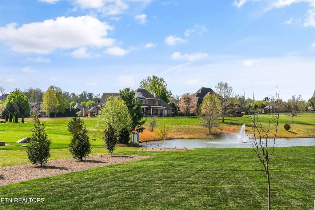 Photo of 27 Edge Water Way Way, Louisville, TN 37777 (MLS # 1335240)