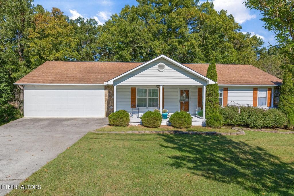 Photo of 330 Carriage Drive, Crossville, TN 38555 (MLS # 1317334)