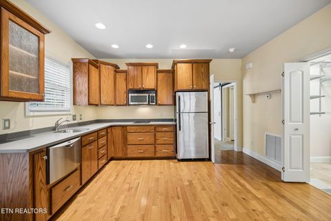Tiny photo for 54 Fairway Court, Crossville, TN 38571 (MLS # 1343093)