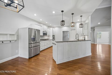 Tiny photo for 54 Fairway Court, Crossville, TN 38571 (MLS # 1343093)