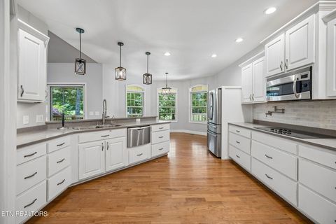 Tiny photo for 54 Fairway Court, Crossville, TN 38571 (MLS # 1343093)