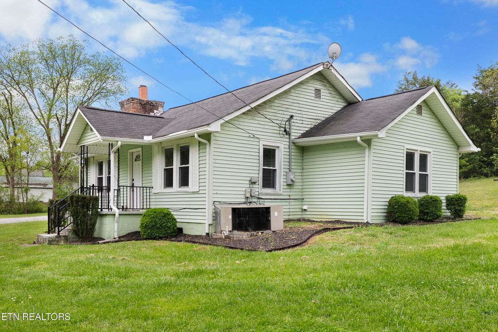 Photo of 733 Finn Long Rd #TN, Friendsville, TN 37737 (MLS # 1298378)