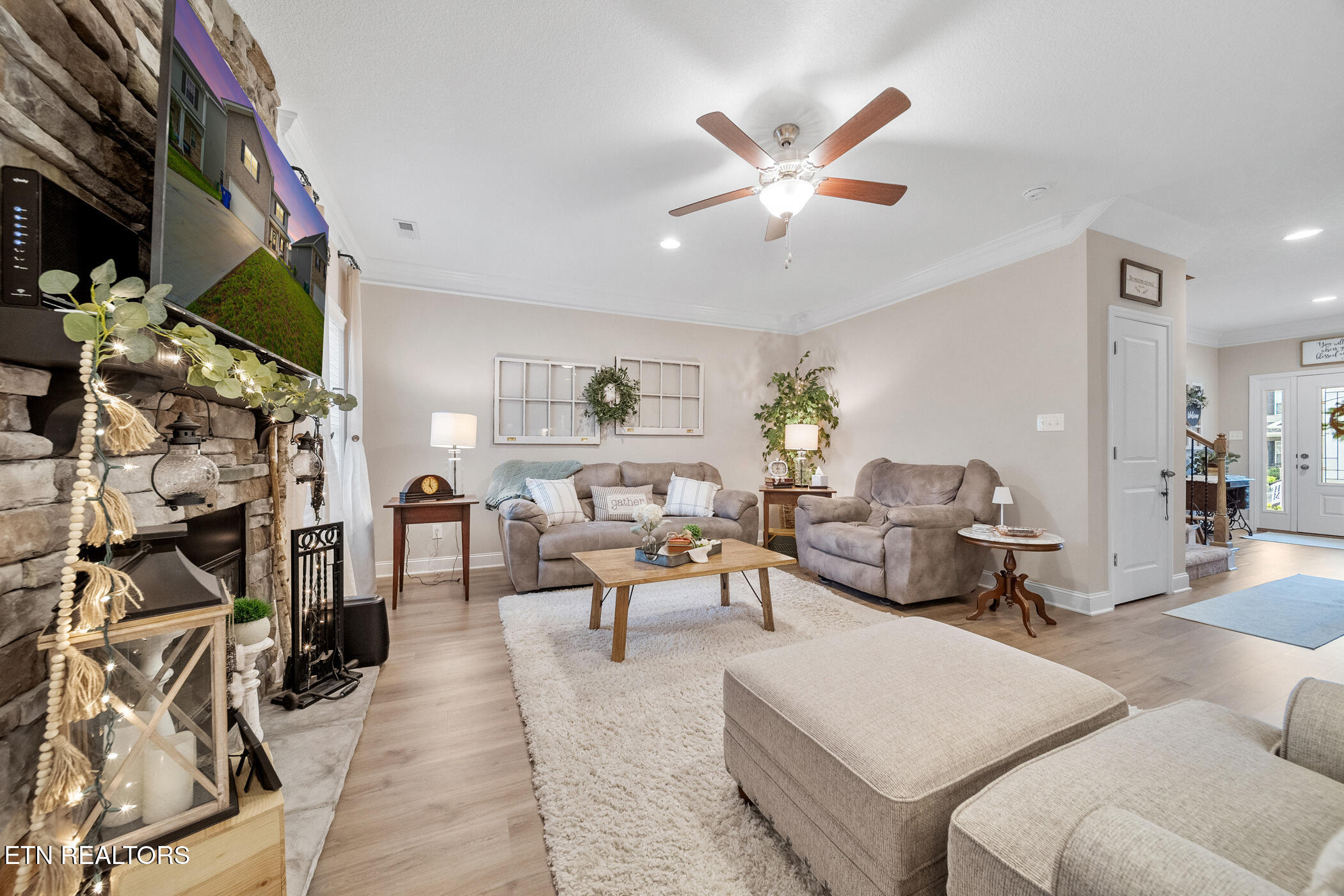 8138 Zenith Lane