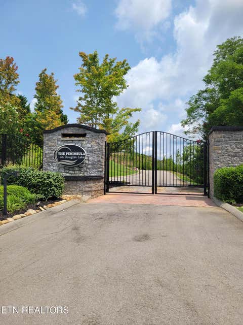 Photo of Bay View Point, Sevierville, TN 37876 (MLS # 1349955)