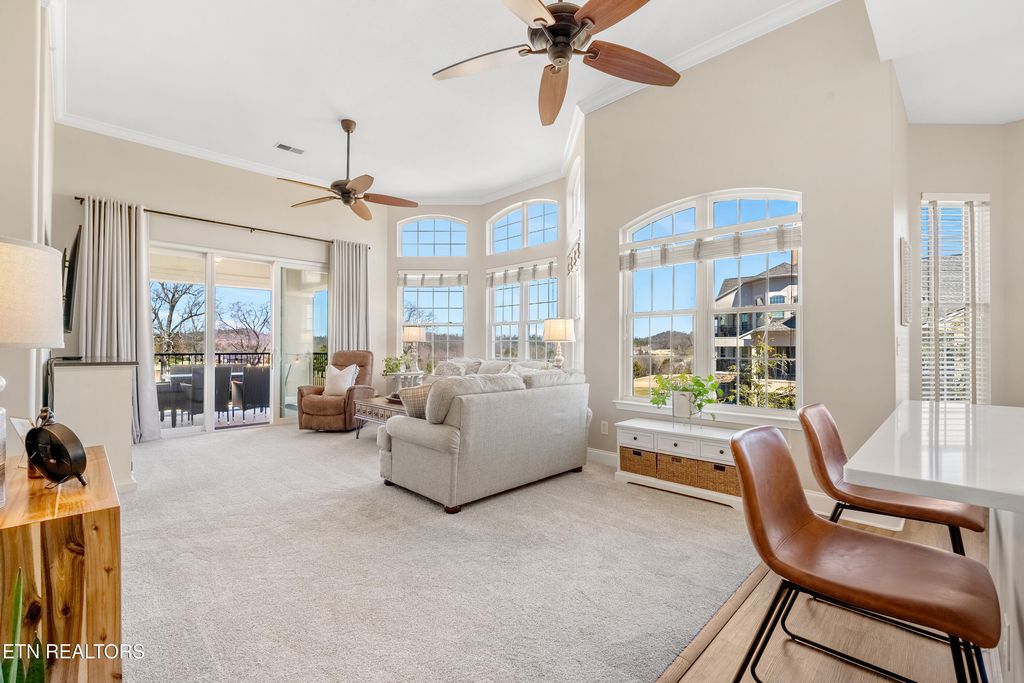 Photo of 555 Rarity Bay Pkwy #207, Vonore, TN 37885 (MLS # 1292463)