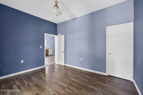 Tiny photo for 508 E Woodland Ave, Knoxville, TN 37917 (MLS # 1337124)