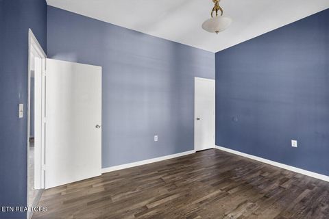 Tiny photo for 508 E Woodland Ave, Knoxville, TN 37917 (MLS # 1337124)